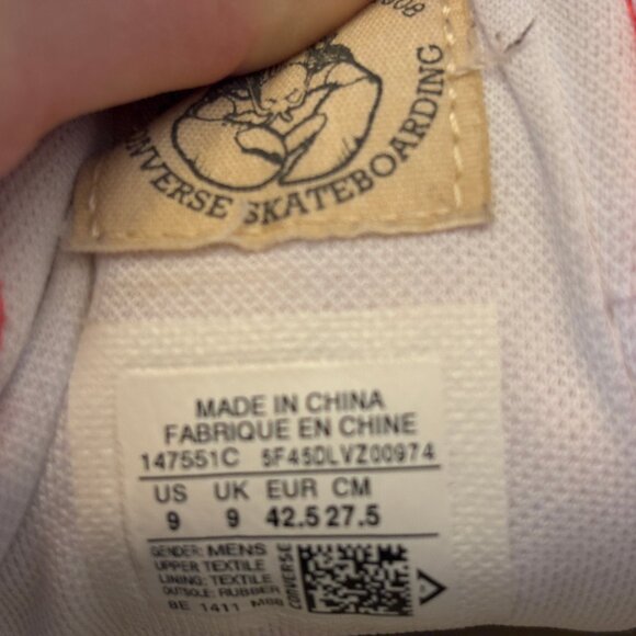 Converse Chuck Taylor All Star Low Top Sneakers - Mens Size 9 (Like New) - Picture 5 of 5